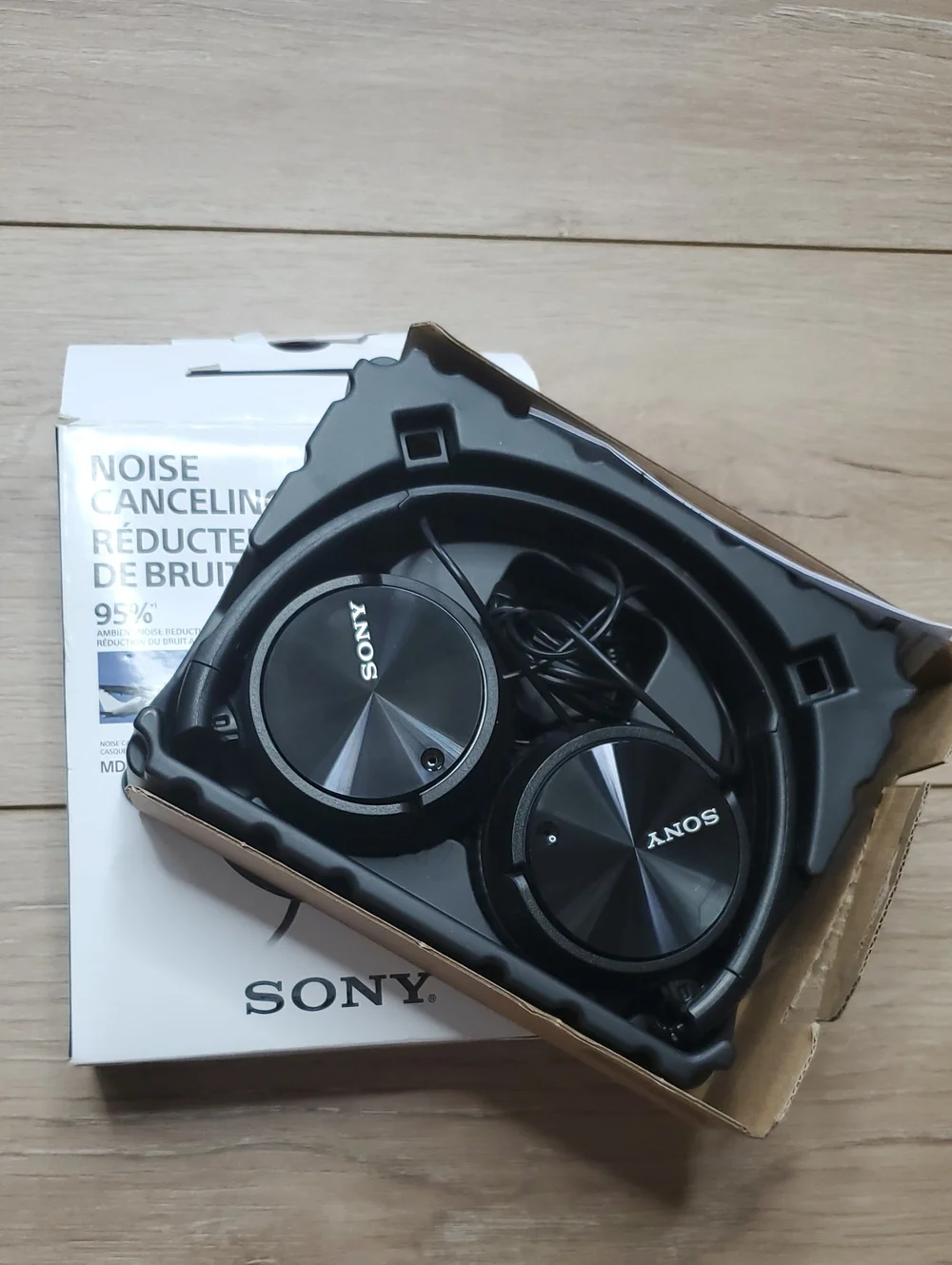 Sony MDR-ZX110NC Active Noise Canceling on-ear Headphones Black